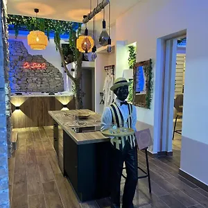  Love hôtel La 2 Jaccuzzi Et Sauna Privatif